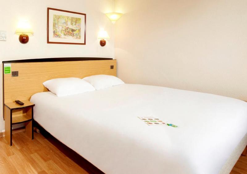 กีริยาด ดิเร็ค น็องซี ซุด คริส โฮเทล Hotel Essey-les-Nancy ภายนอก รูปภาพ