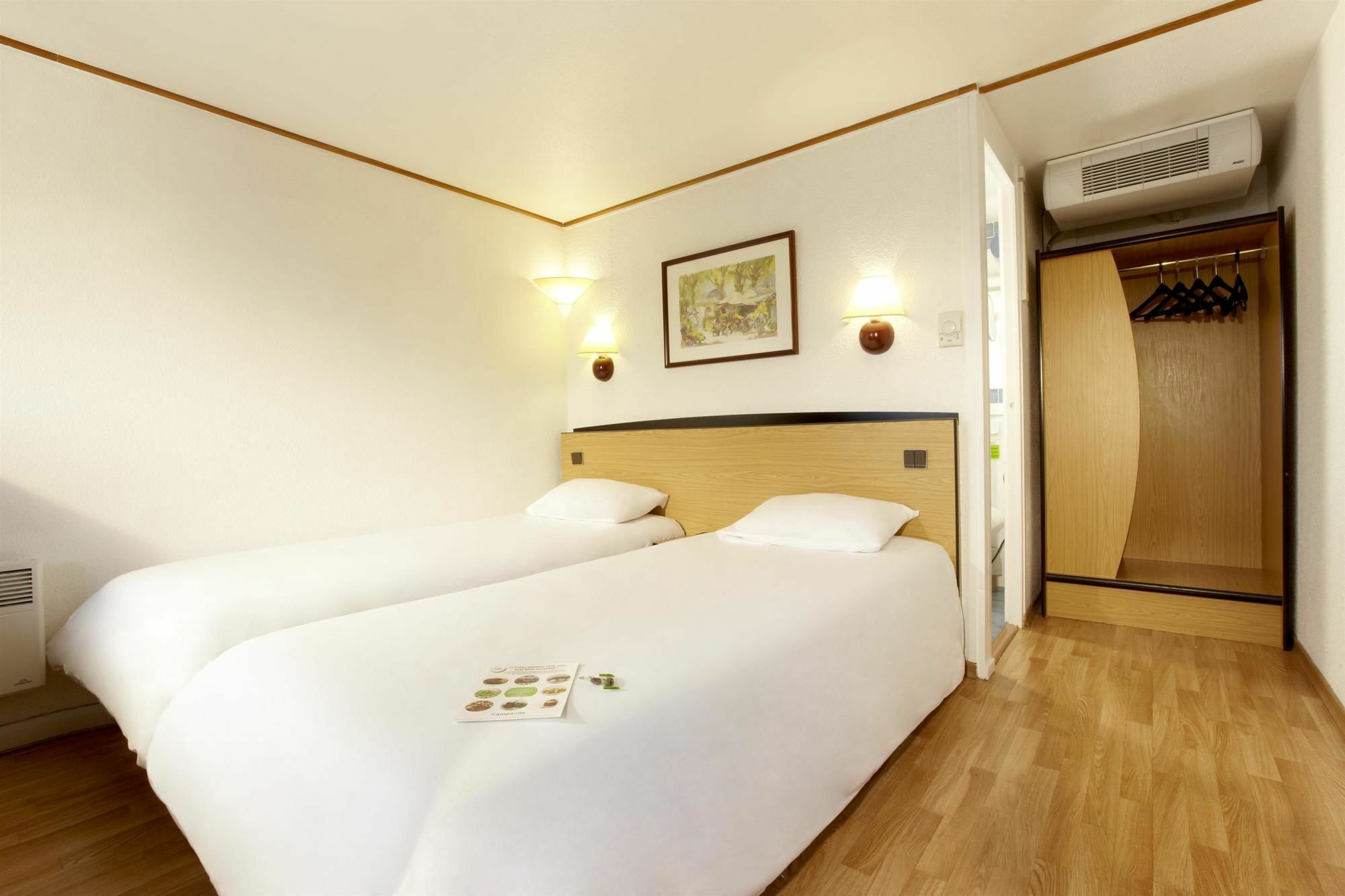กีริยาด ดิเร็ค น็องซี ซุด คริส โฮเทล Hotel Essey-les-Nancy ภายนอก รูปภาพ